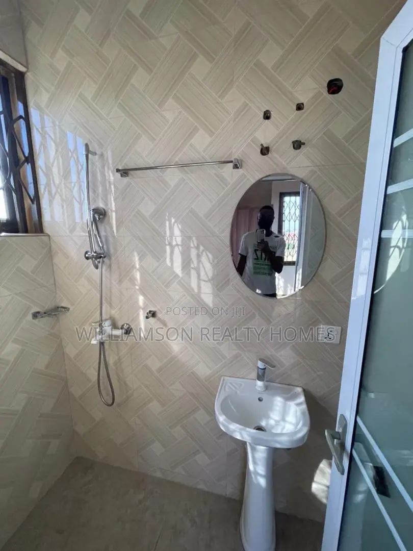 3bdrm Apartment in Spintex for rent