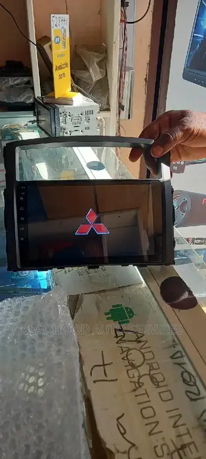 Mitsubishi Pajero Fullscreen Android Car System Available