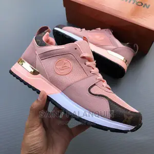 Louis Vuitton Sneak
