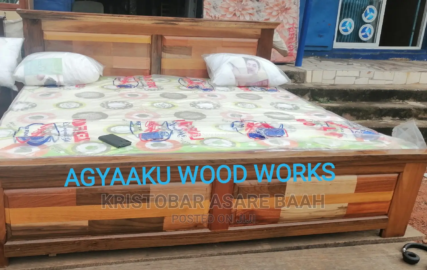 Strong Mixed Wood Queens Bed