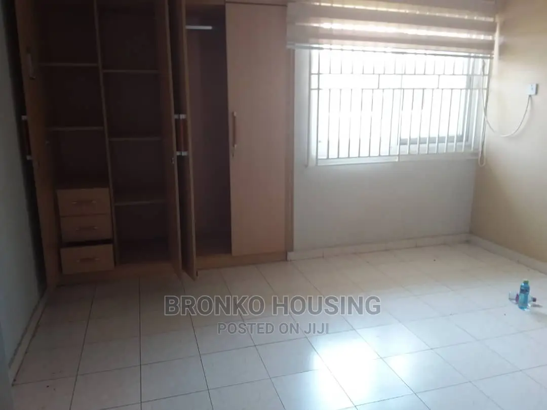 4bdrm House in Bronko Housing, Accra Metropolitan for rent