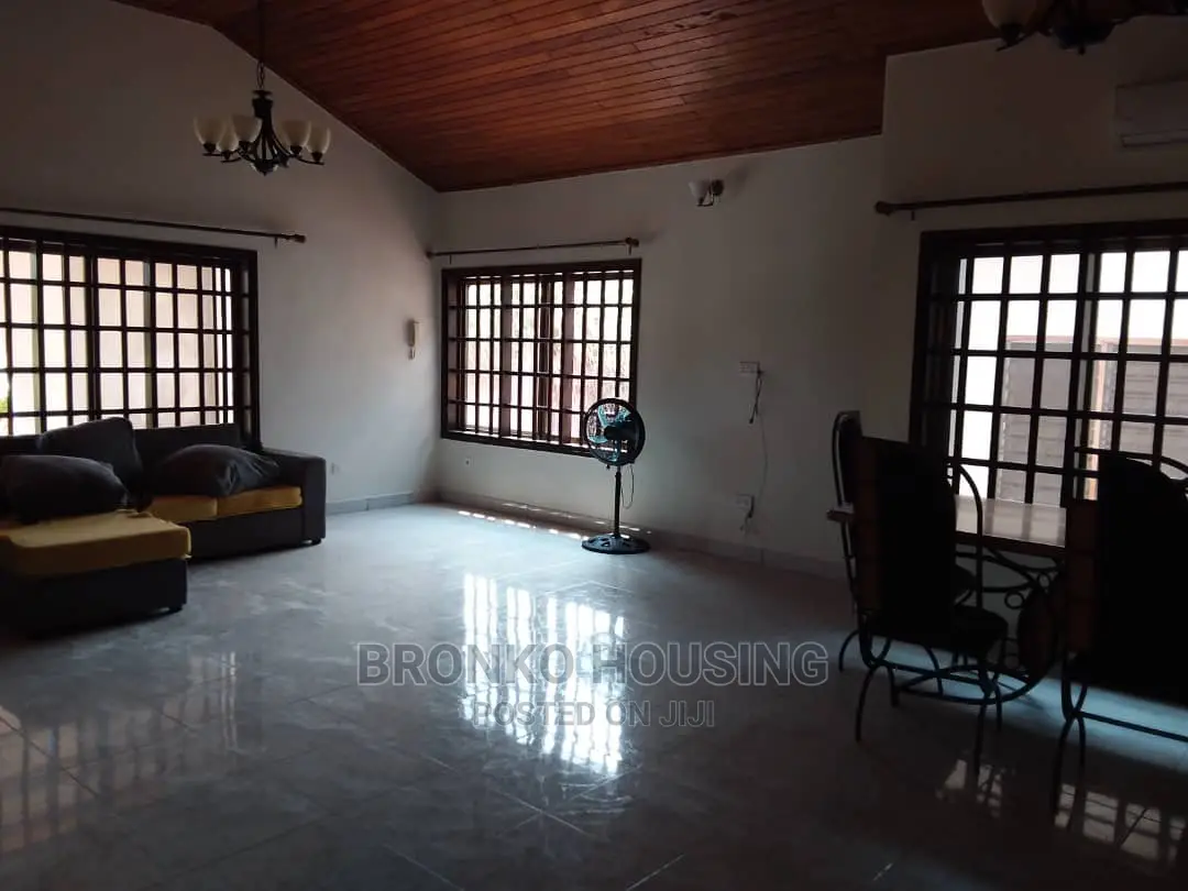 4bdrm House in Bronko Housing, Accra Metropolitan for rent