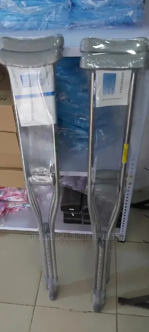 Underarm Crutches