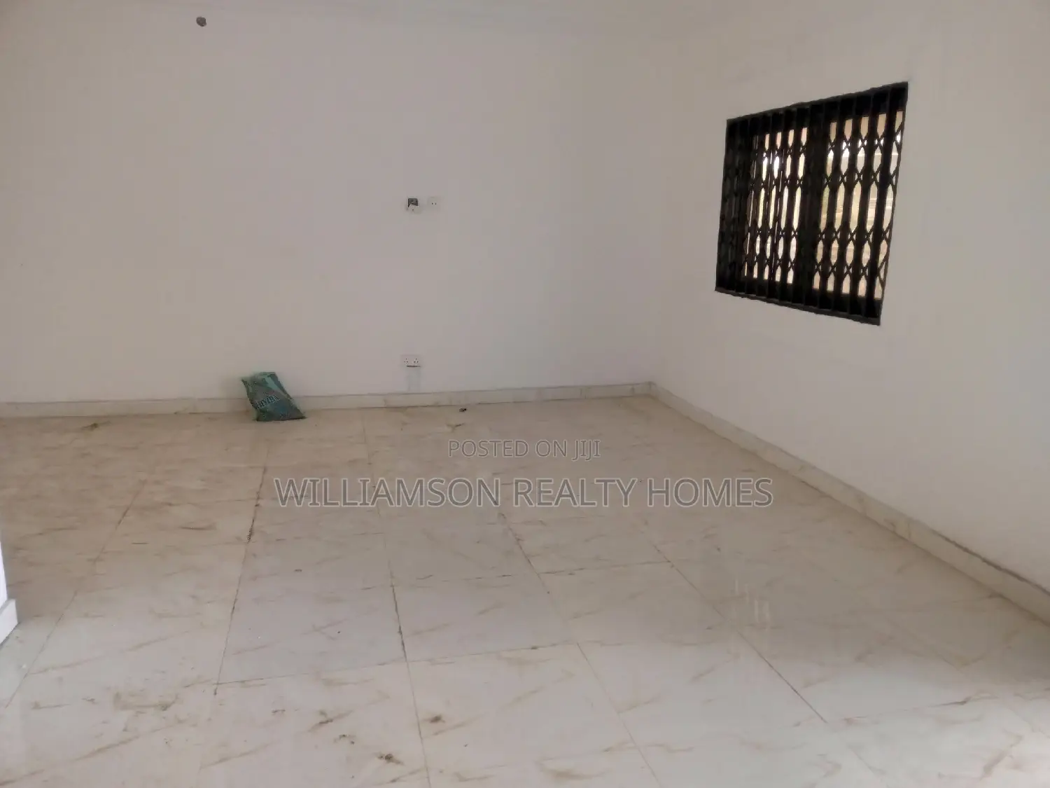 3bdrm Apartment in Community 18, Spintex for rent