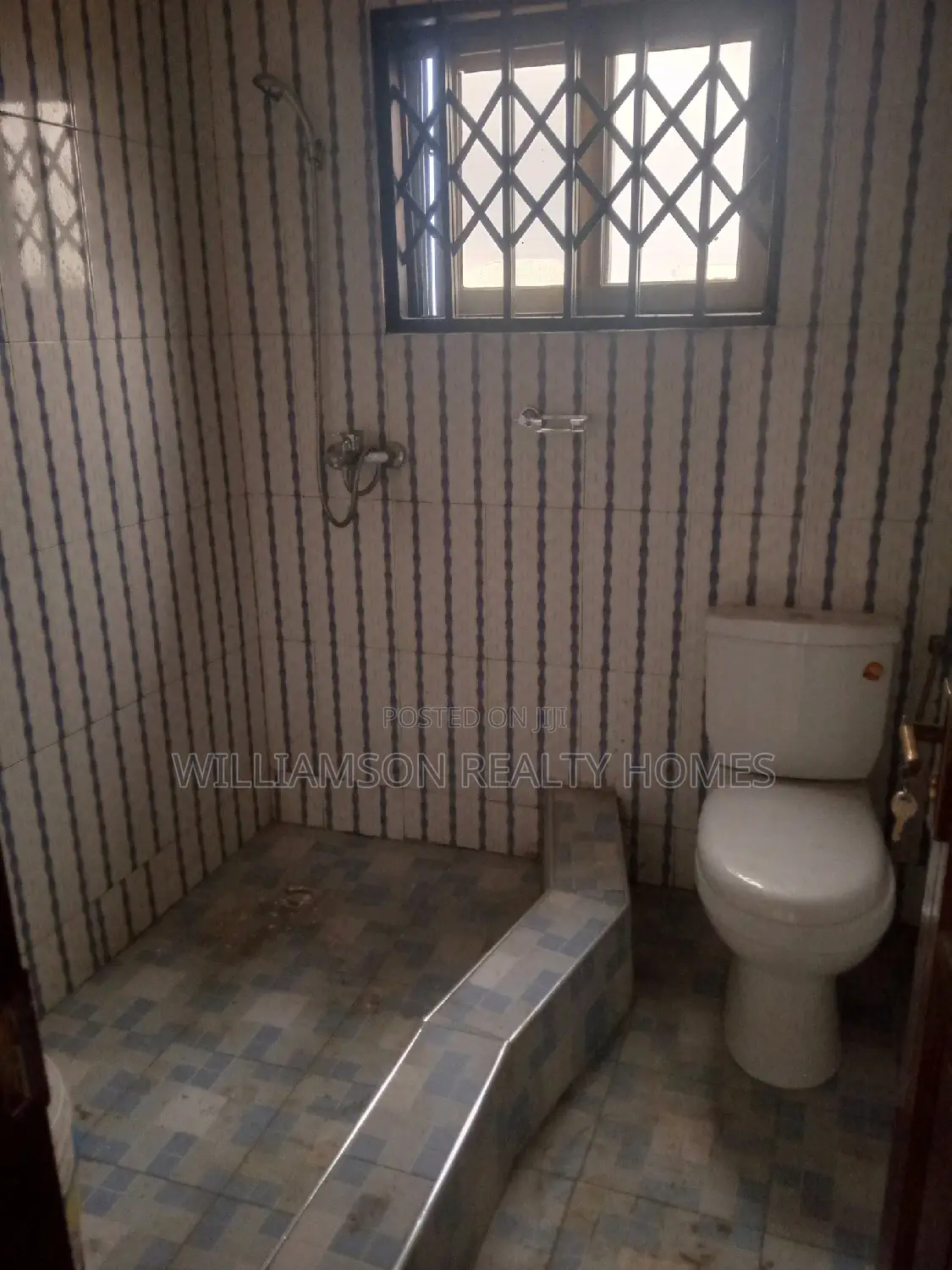 3bdrm Apartment in Community 18, Spintex for rent