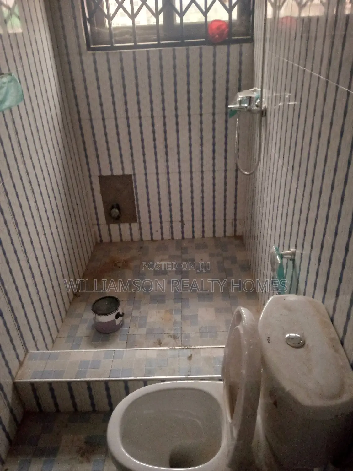 3bdrm Apartment in Community 18, Spintex for rent
