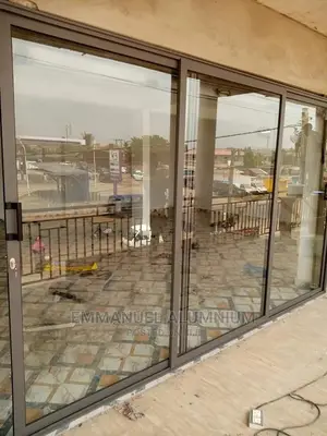 Italian 3 Base Aluminum Sliding Door