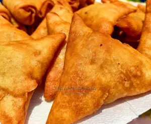 Very Tasty Fried/ Frozen Samosas and Spring Rolls