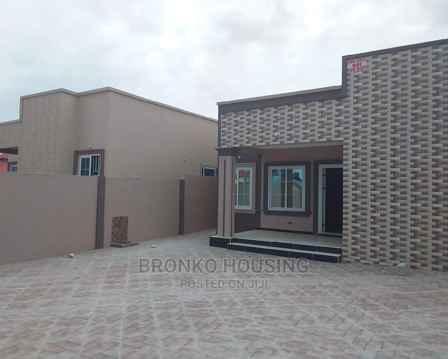 3bdrm House in Bronko Housing, Spintex for sale