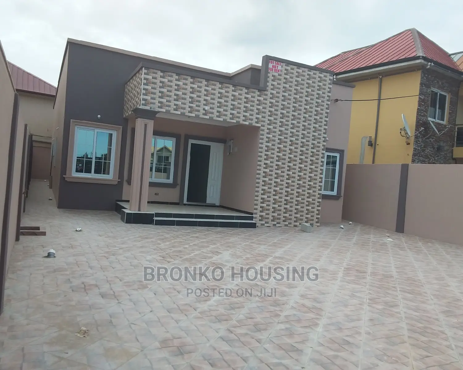 3bdrm House in Bronko Housing, Spintex for sale