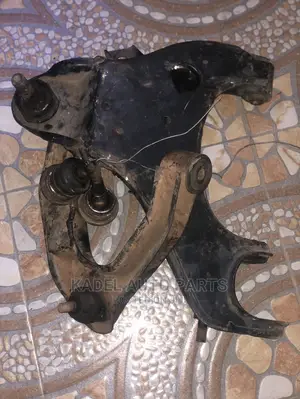 Nissan Lower Arm and Upper Arm