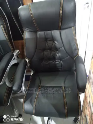 Fully Desk Chair