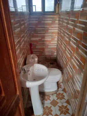 2bdrm Apartment in Community 18, Spintex for rent