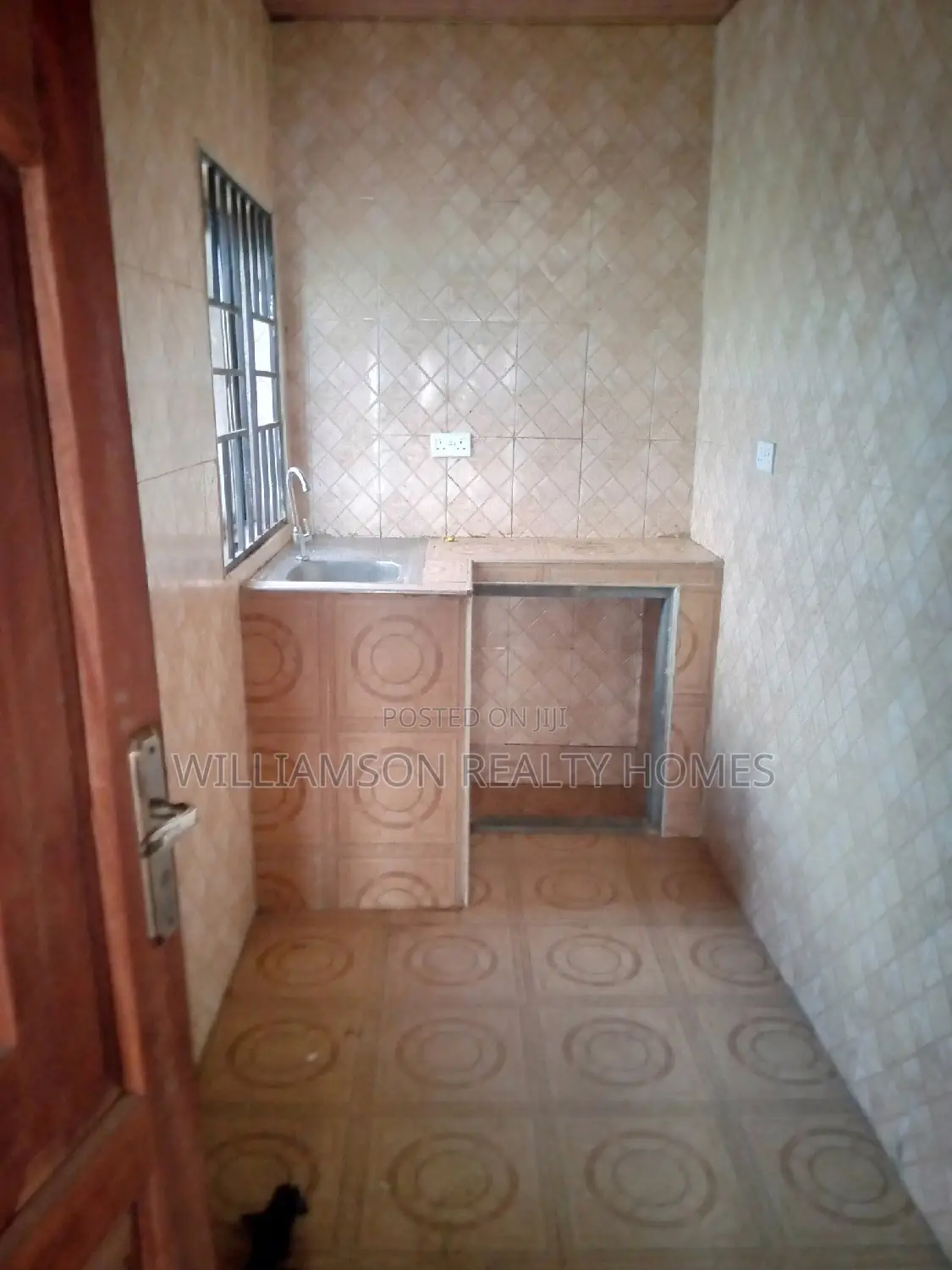 2bdrm Apartment in Community 18, Spintex for rent