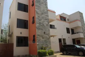 3bdrm Penthouse in Bronko Housing, Airport Residential Area for Rent
