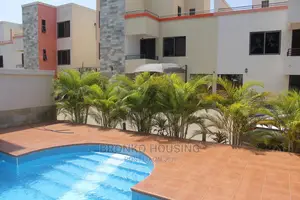 3bdrm Penthouse in Bronko Housing, Airport Residential Area for Rent