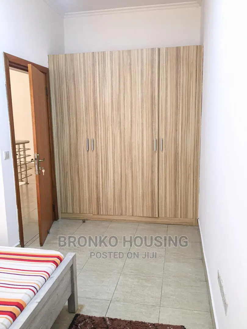 3bdrm Penthouse in Bronko Housing, Airport Residential Area for Rent