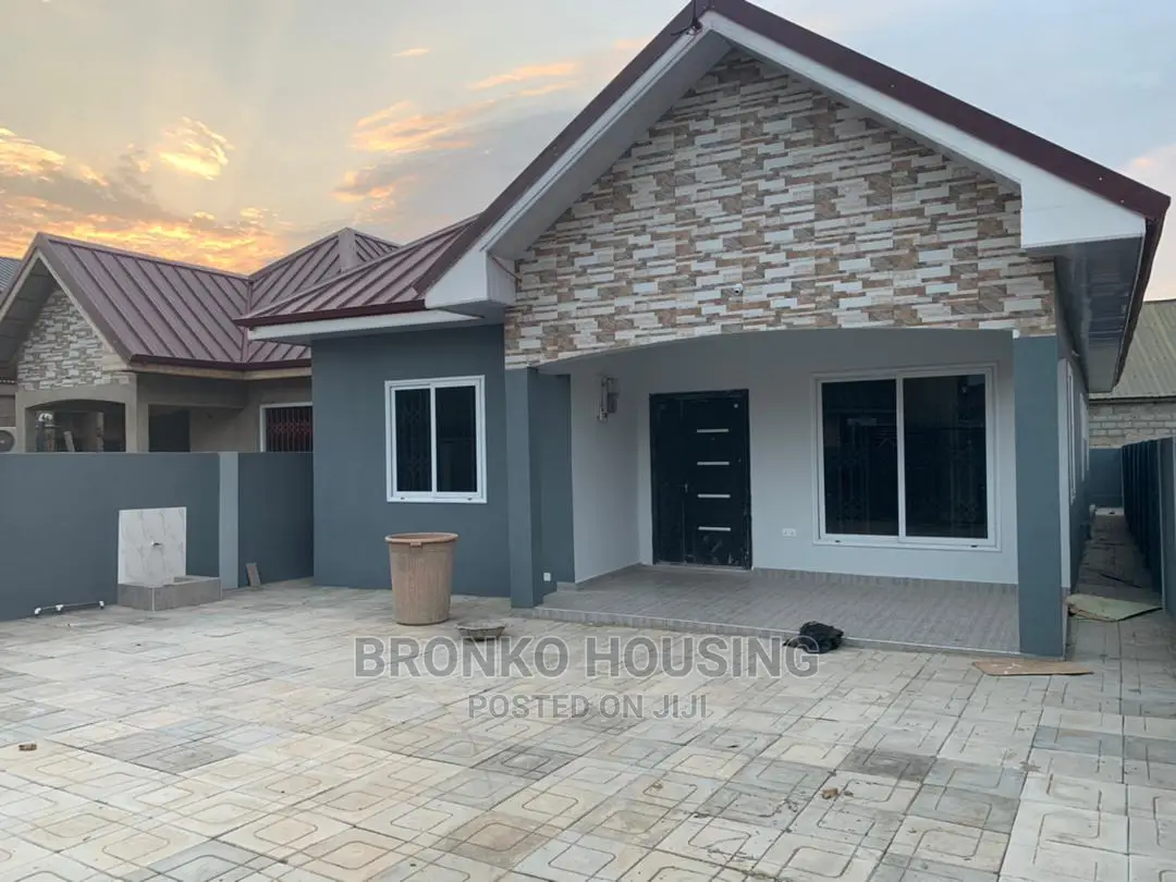 3bdrm House in Bronko Housing, Spintex for rent