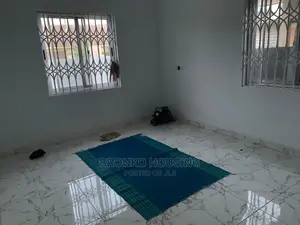 3bdrm House in Bronko Housing, Spintex for rent