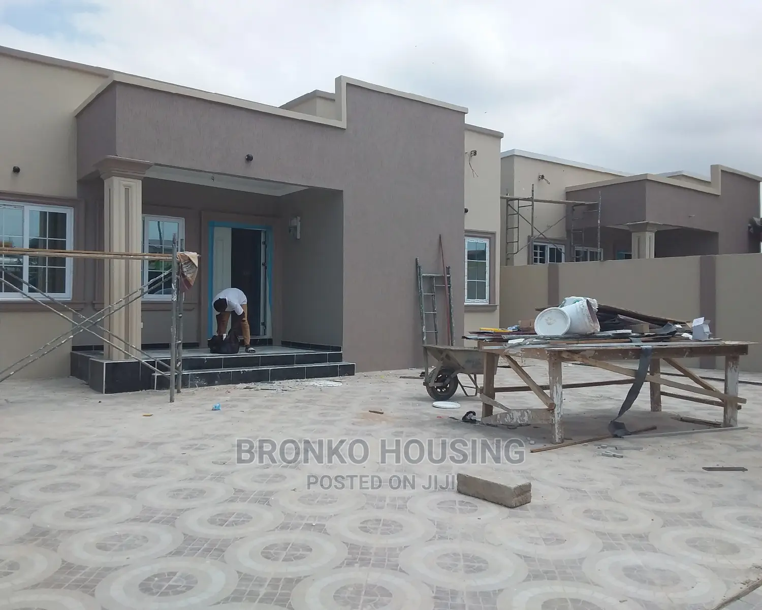 3bdrm House in Bronko Housing, Spintex for sale
