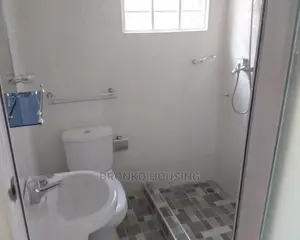 3bdrm House in Bronko Housing, Spintex for sale