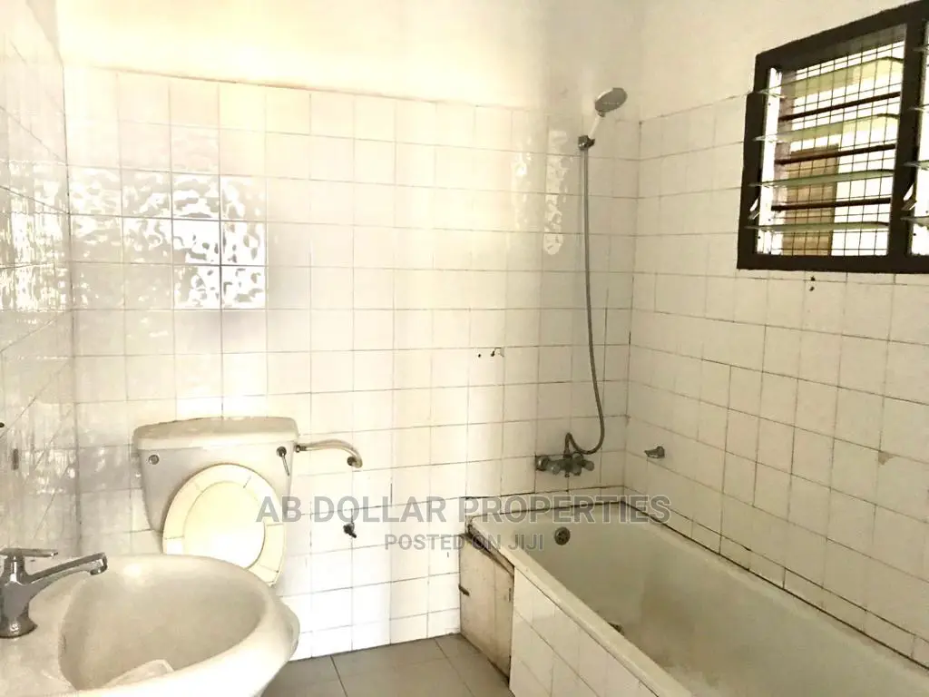3bdrm House in Spintex for rent