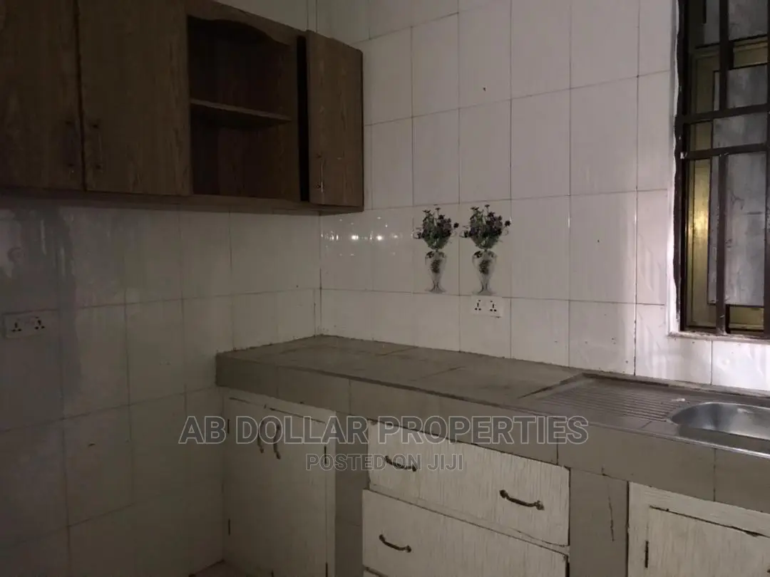 3bdrm House in Spintex for rent