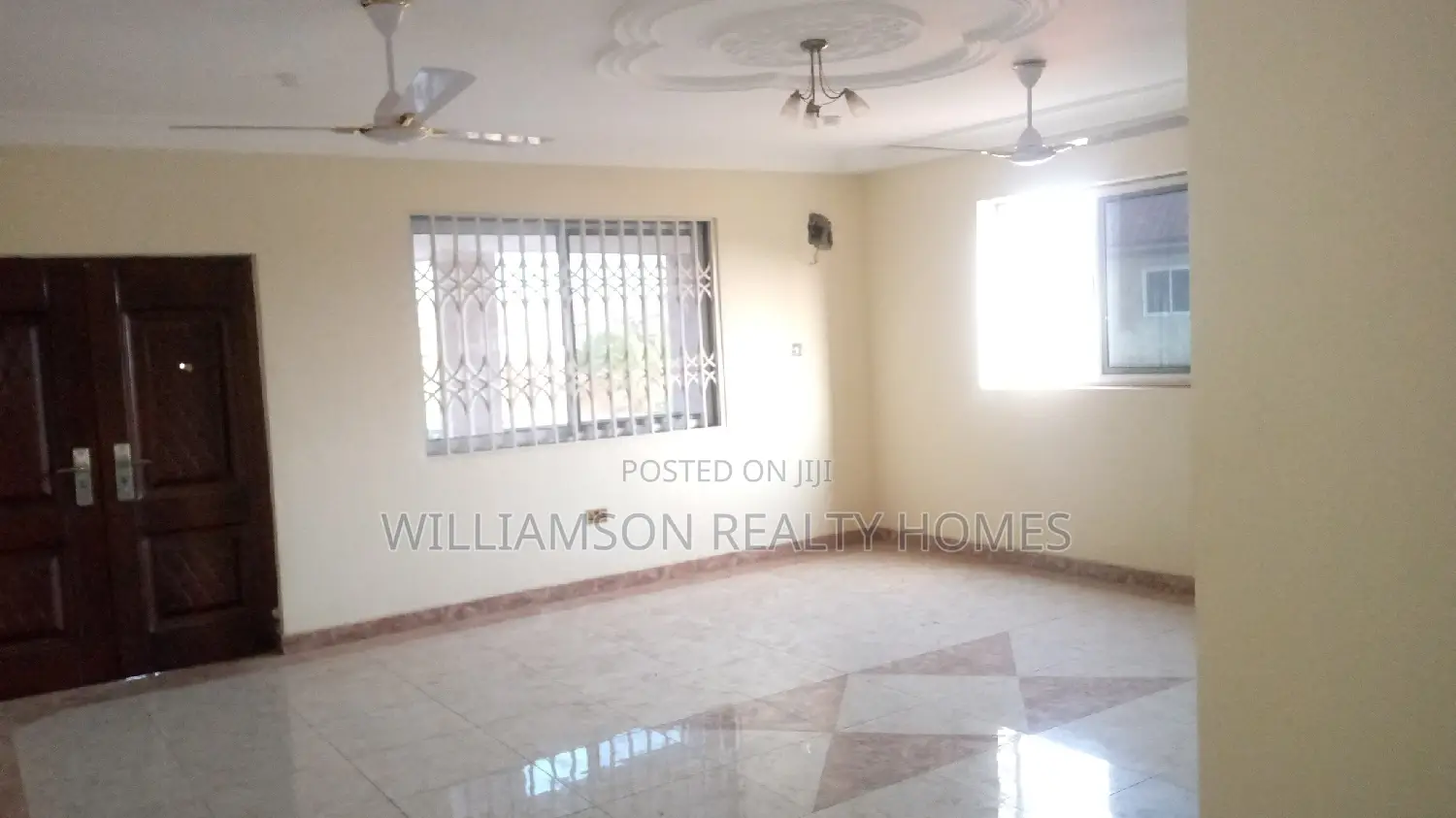 3bdrm Apartment in Community 18, Spintex for rent