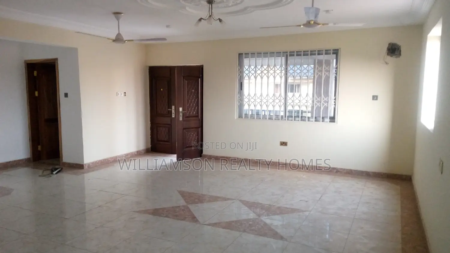 3bdrm Apartment in Community 18, Spintex for rent