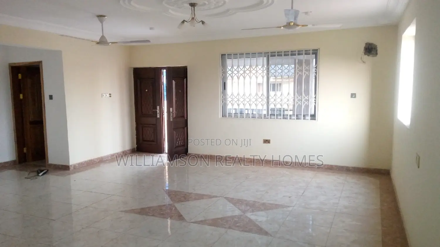 3bdrm Apartment in Community 18, Spintex for rent
