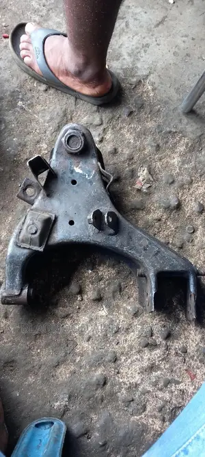 Hardbody Lower Arm Pair for Sale
