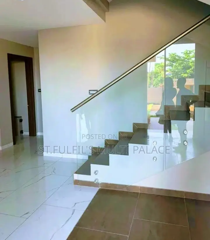 5bdrm House in East Around Ghana for rent