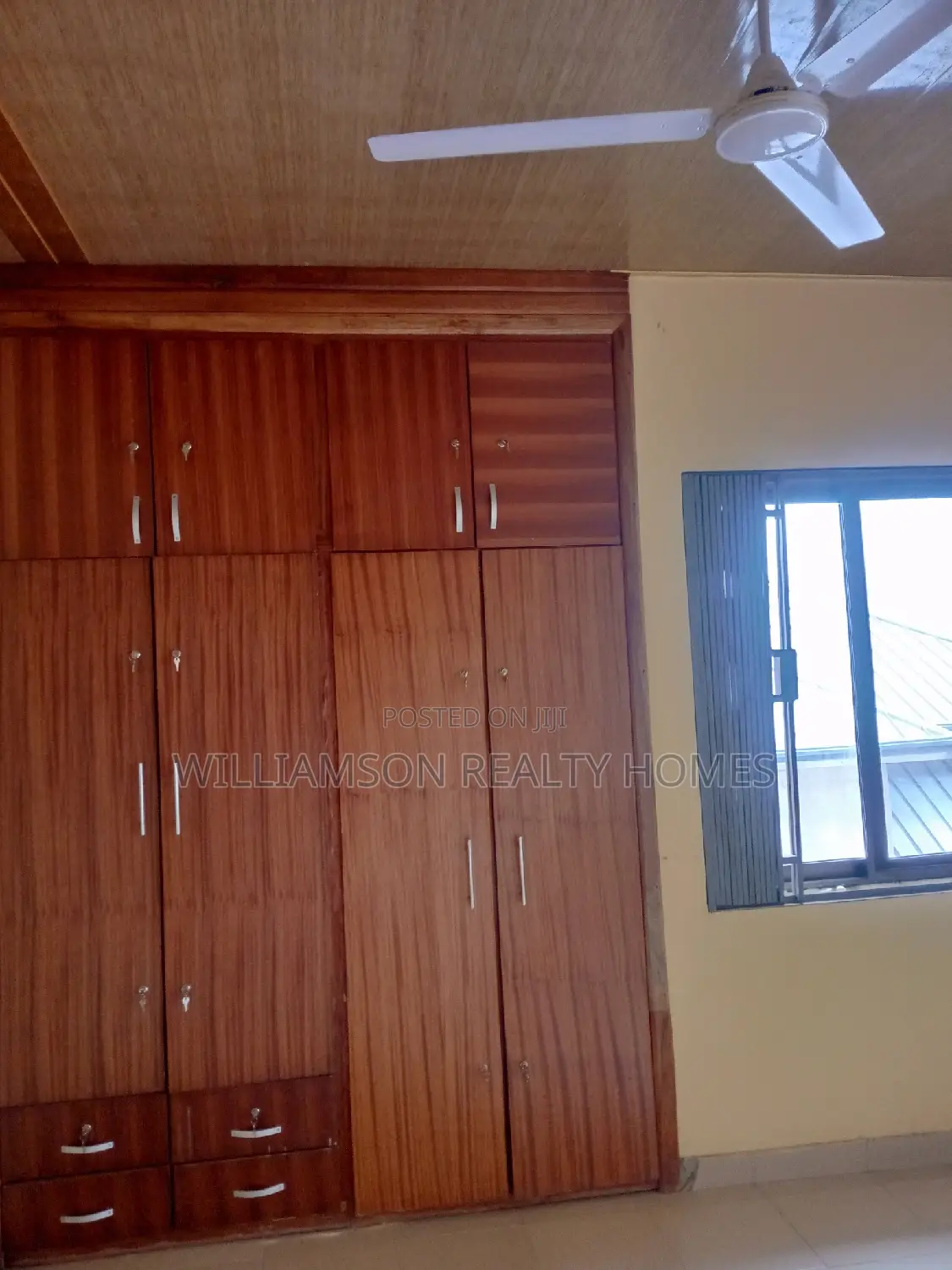 3bdrm Apartment in Community 18, Spintex for rent