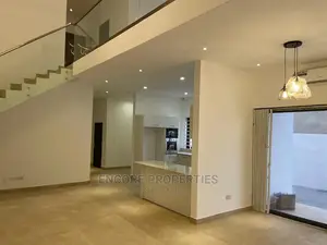 5bdrm House in Sagepropertiesgh.Com, Spintex for sale