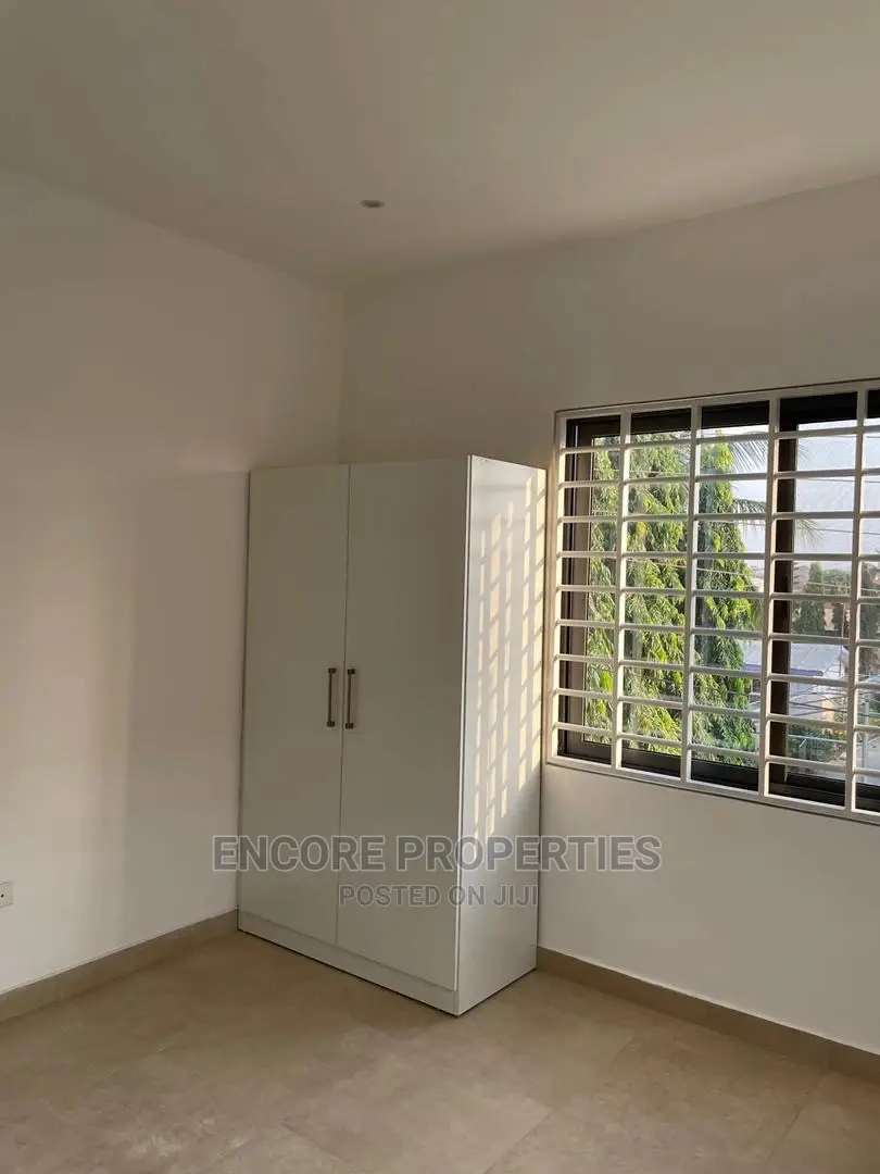 5bdrm House in Sagepropertiesgh.Com, Spintex for sale