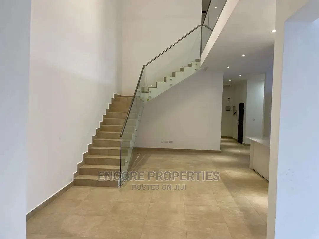 5bdrm House in Sagepropertiesgh.Com, Spintex for sale
