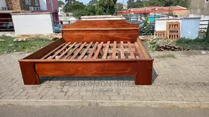 King Size Bed, 84/75