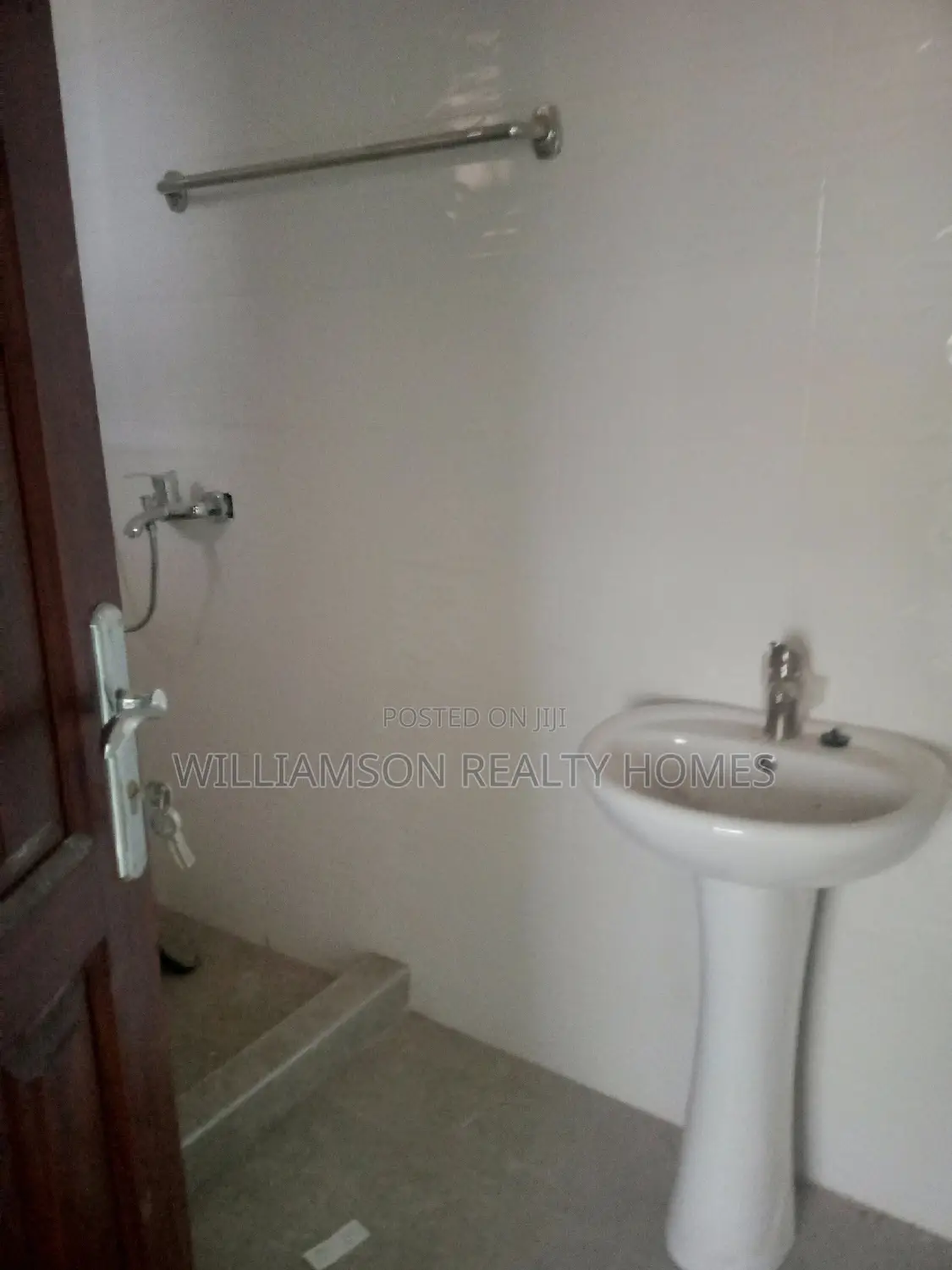 2bdrm Apartment in Spintex Road for rent