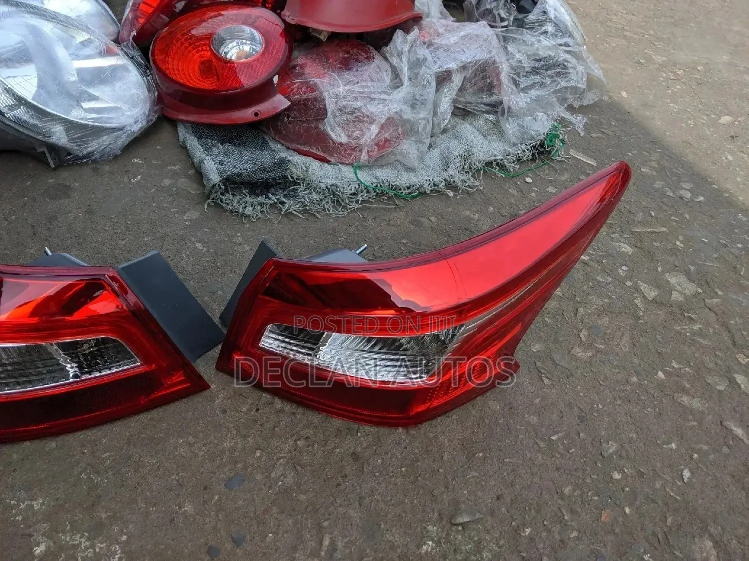 Nissan Sentra 2017 Taillights