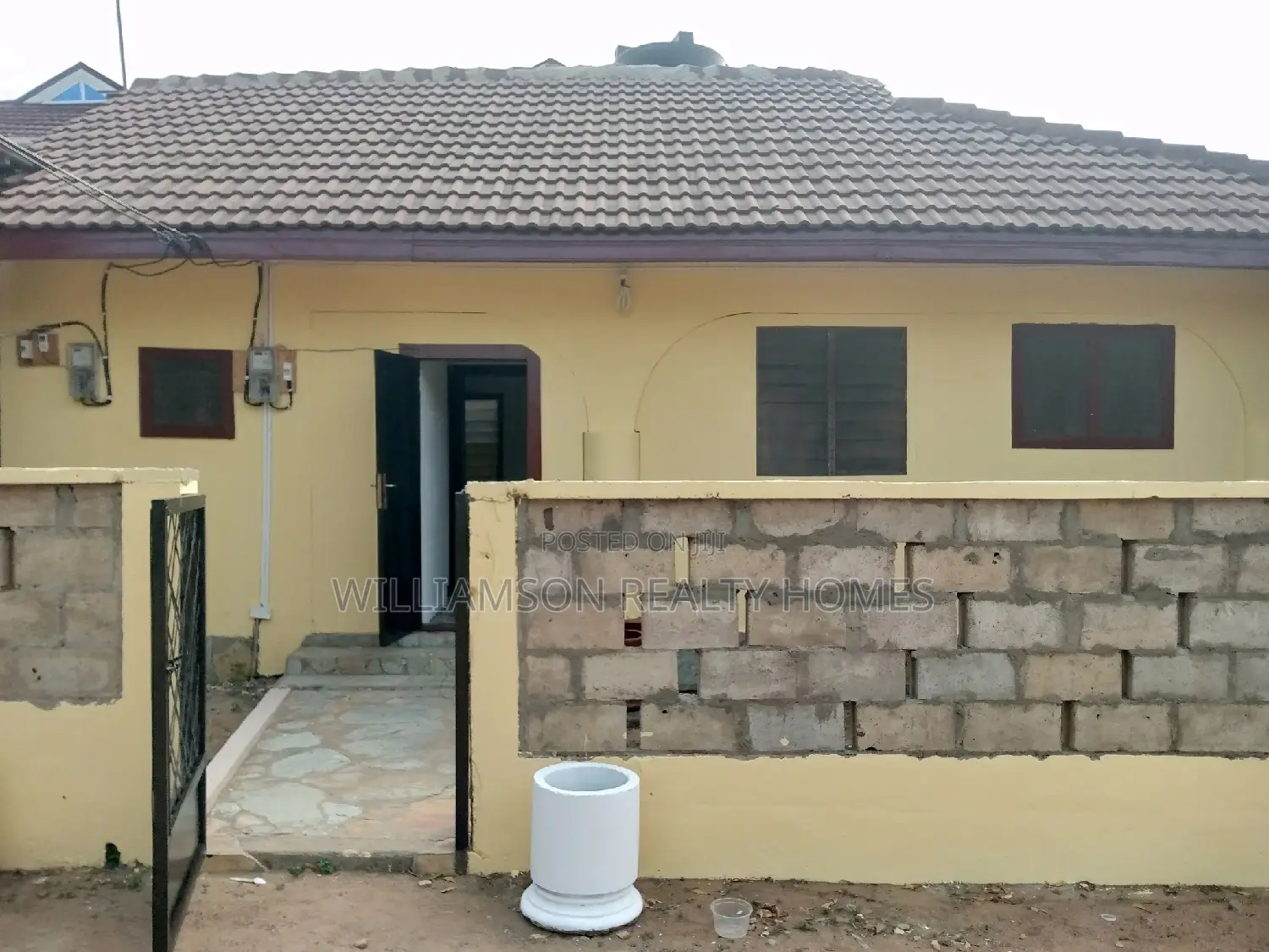 1bdrm House in Hfc Estate, Spintex for rent