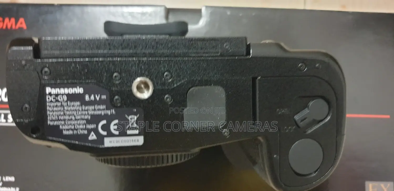 Panasonic Lumix DC-G9 Digital Camera + 14-42mm Lens