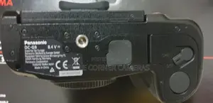 Panasonic Lumix DC-G9 Digital Camera + 14-42mm Lens