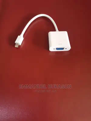 Thunderbolt to VGA Converter