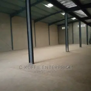 350 SQM Warehouse at Achimota 4 Rent
