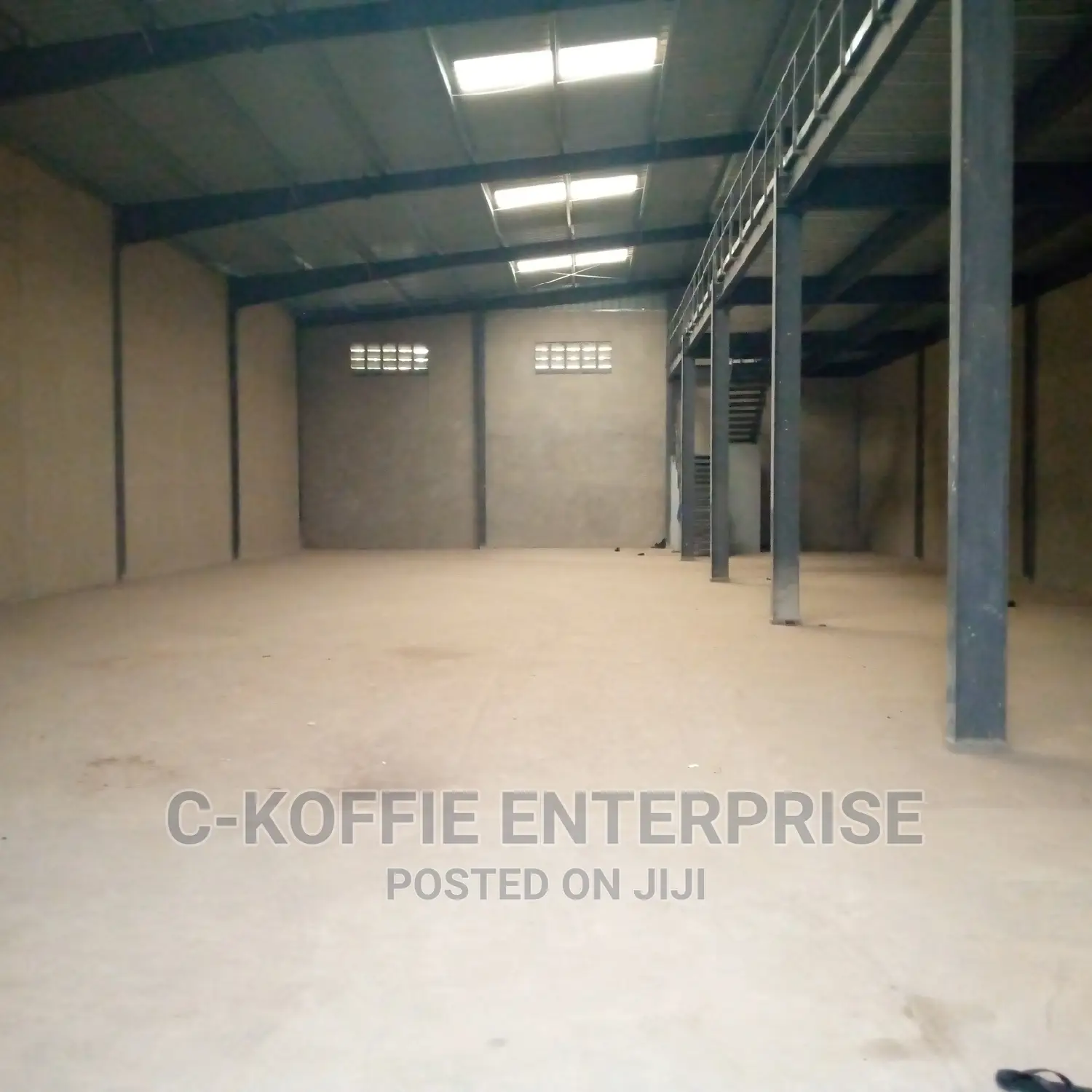 350 SQM Warehouse at Achimota 4 Rent
