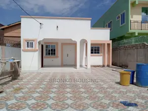 3bdrm House in Bronko Housing, Spintex for rent