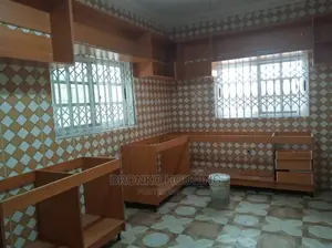 3bdrm House in Bronko Housing, Spintex for rent
