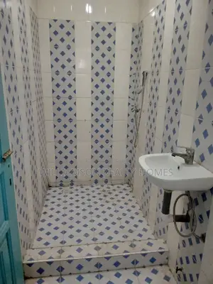 1bdrm Apartment in Hfc Estate, Spintex for rent