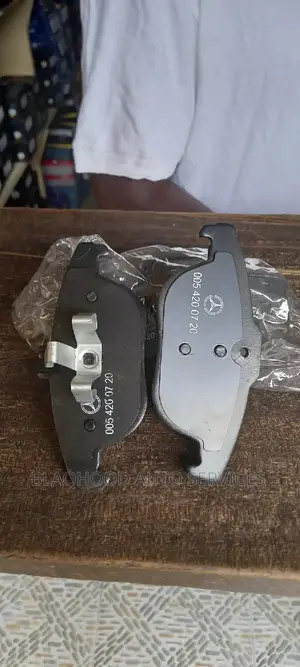 Mercedes Benz C250/C300 Front and Back BRAKE PAD Available