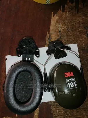 3M Earmuff Mount